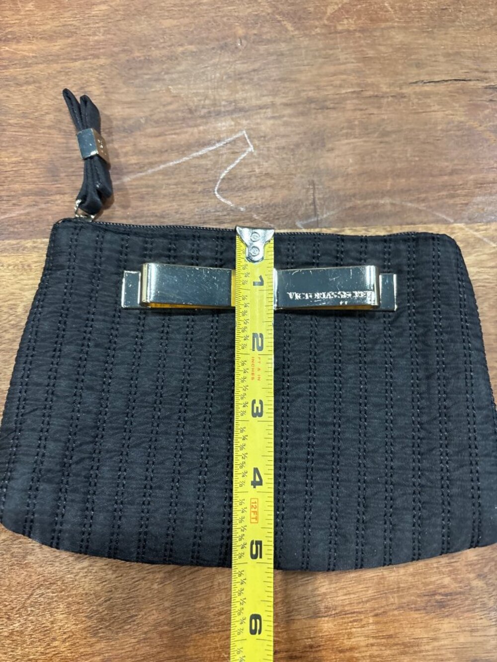 Victorias Secret Black Quilted Bow Accent Makeup Bag Polka Dot Interior Zipper - Picture 8 of 9